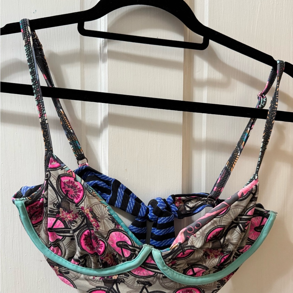 Colorful Patterned Bikini Top - Picture 2 of 2